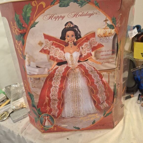 Happy Holidays 1997 Barbie Doll Special Edition Gold Box Hallmark Keepsake - Picture 2 of 8